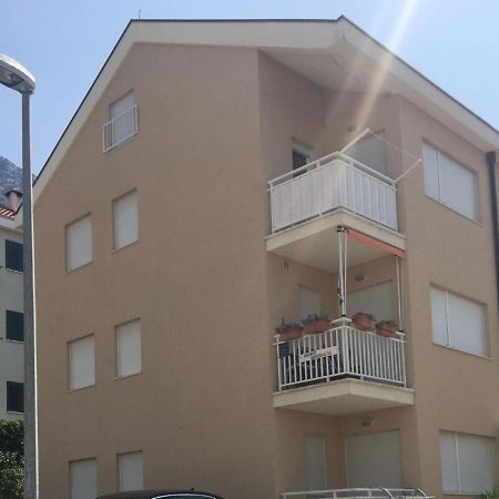 Apartment Zdrave - Free Parking Makarska Bagian luar foto